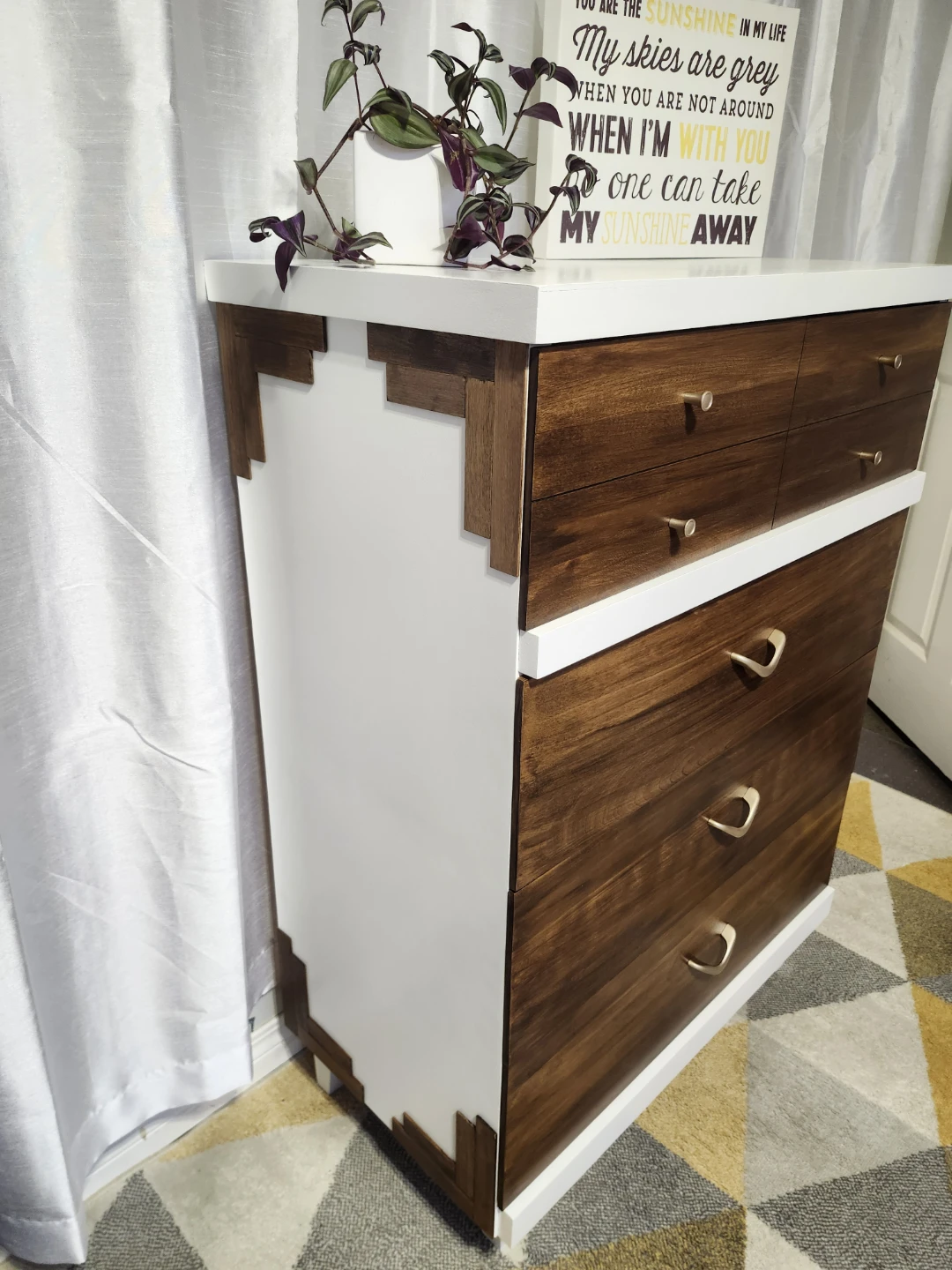 Mid-Century Modern Style 4 Drawer Dresser - photo 2