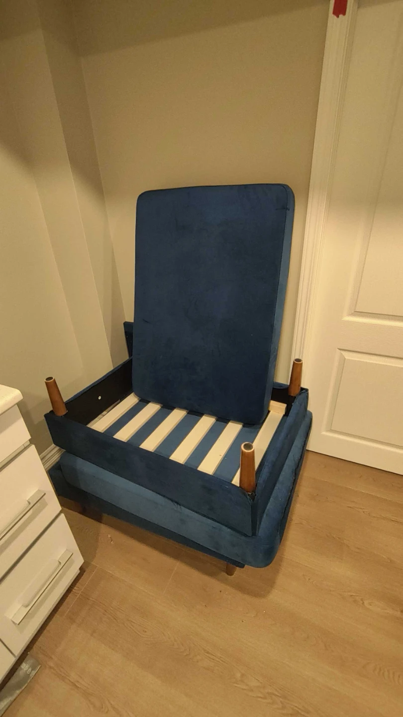 NEW Blue Velvet Sofa Couch For Sale In Excellent Condition - photo 3