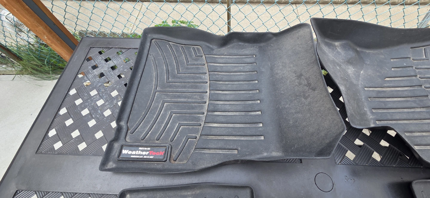 WeatherTech Floor Mats for Nissan Versa note  2017 - photo 2