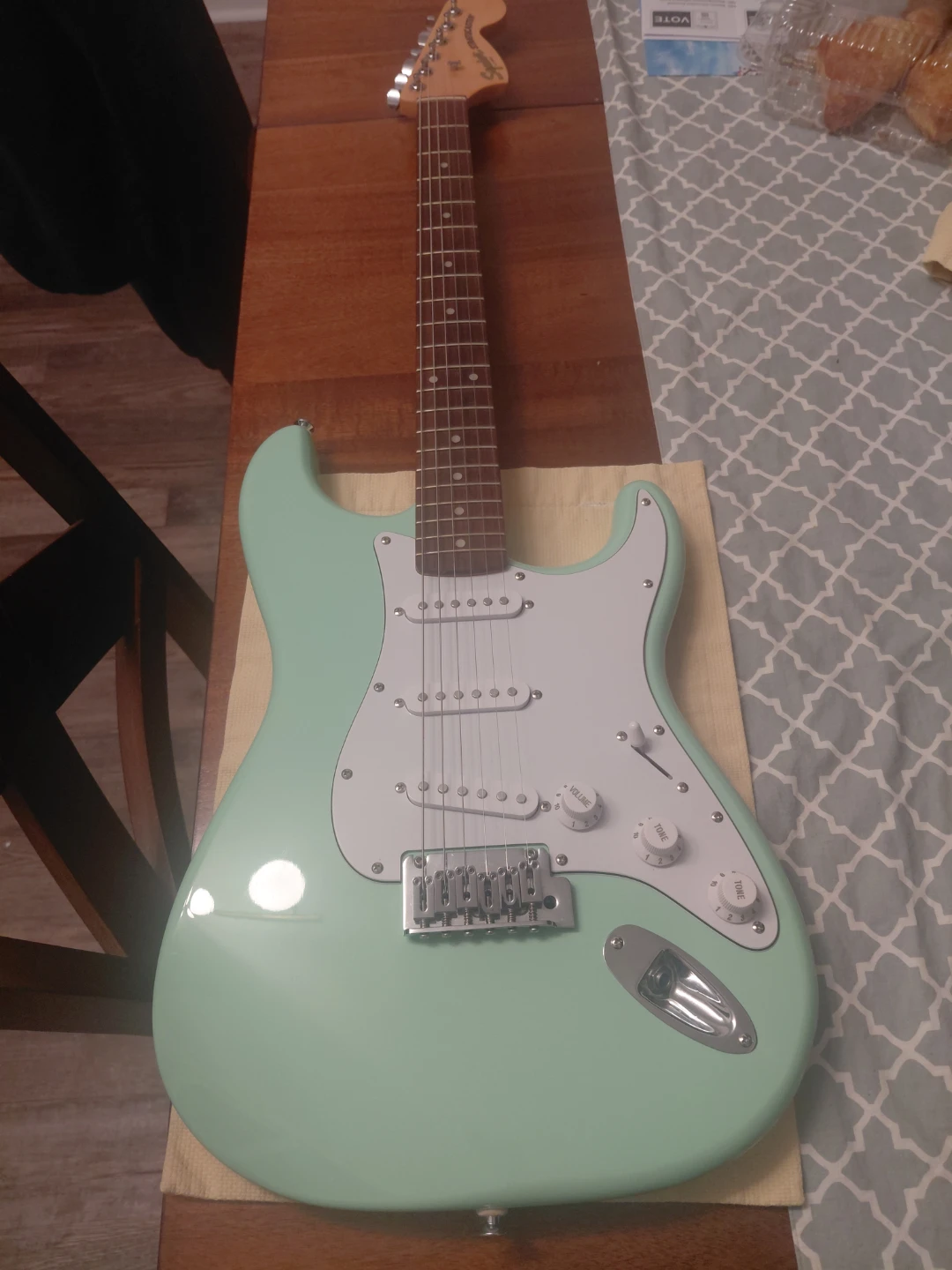 Squier Affinity Stratocaster, Surf Green (2022)