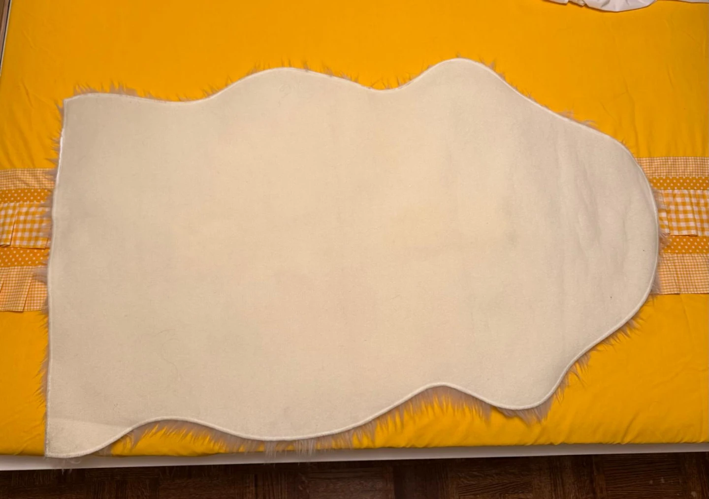 White Faux Fur Sheepskin Area Rug - photo 3