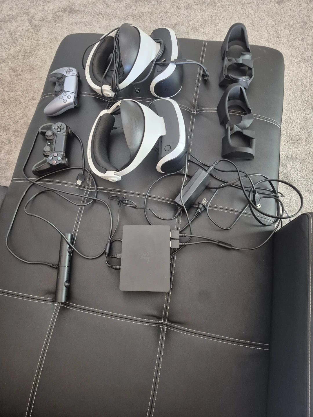 PlayStation VR Headset Bundle - photo 4