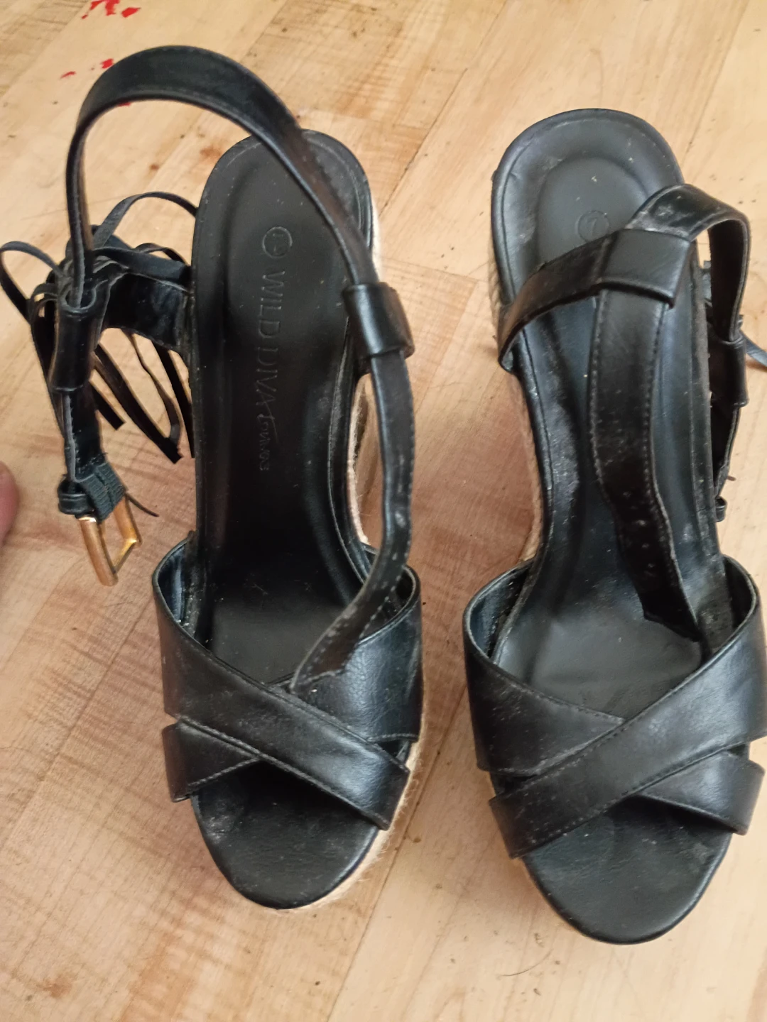 Wild Diva Black Wedge Sandals - photo 2