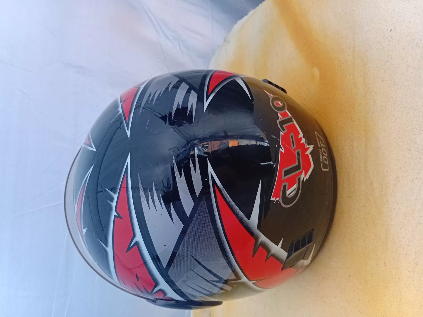 HJC CL-10 Motorcycle Helmet  medium - photo 3