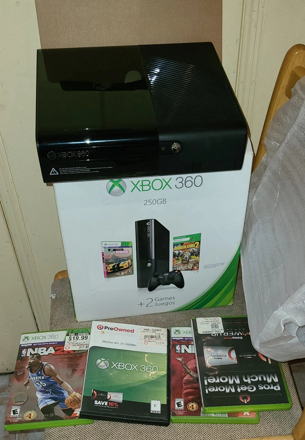 Xbox 360 250GB Console Bundle - photo 2