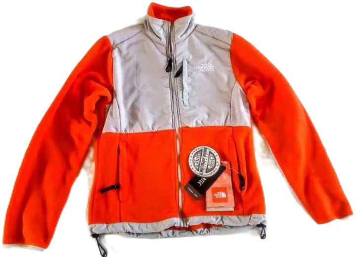 The North Face Women's Denali Fleece Jacket (Brand New)