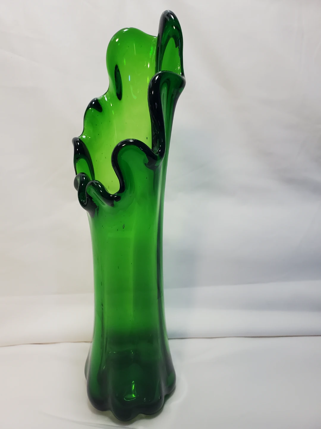 Vintage 10 1/2" Hand Blown Glass Swung Vase Dark Green 8 Finger - photo 5