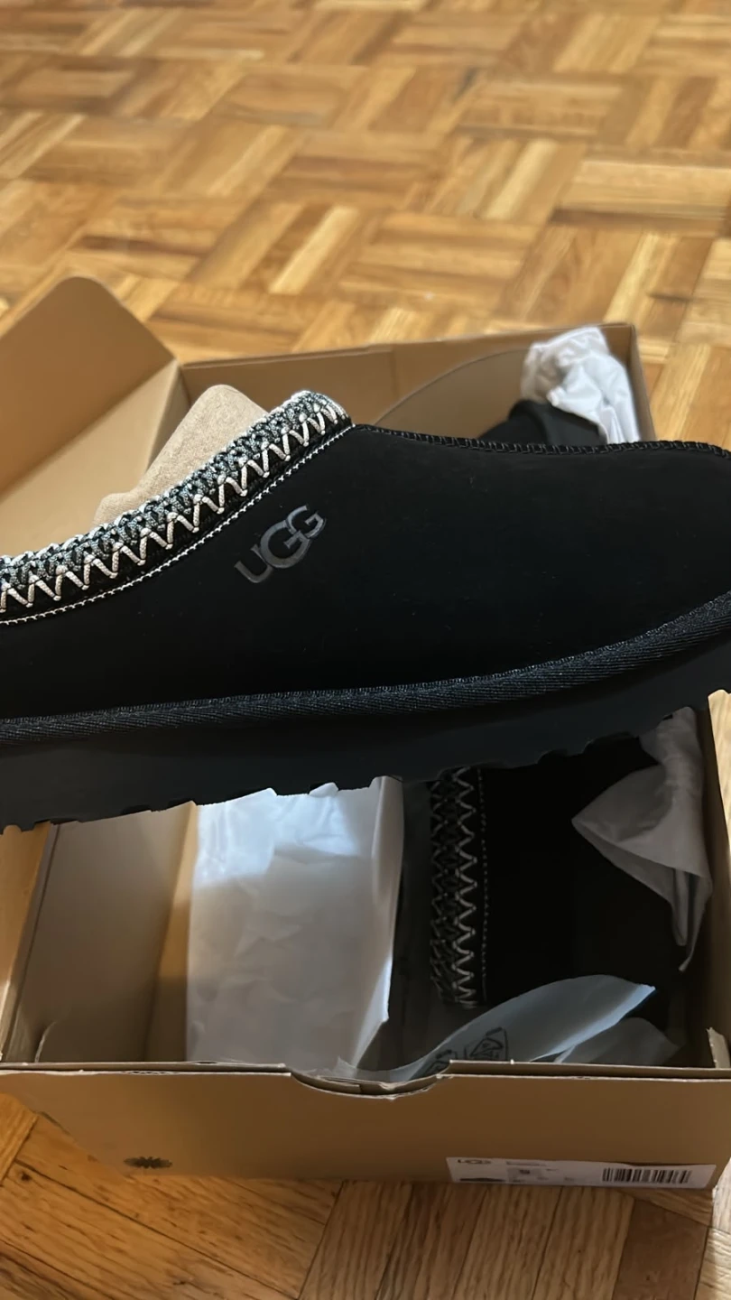 UGG Tasman Slippers in Black