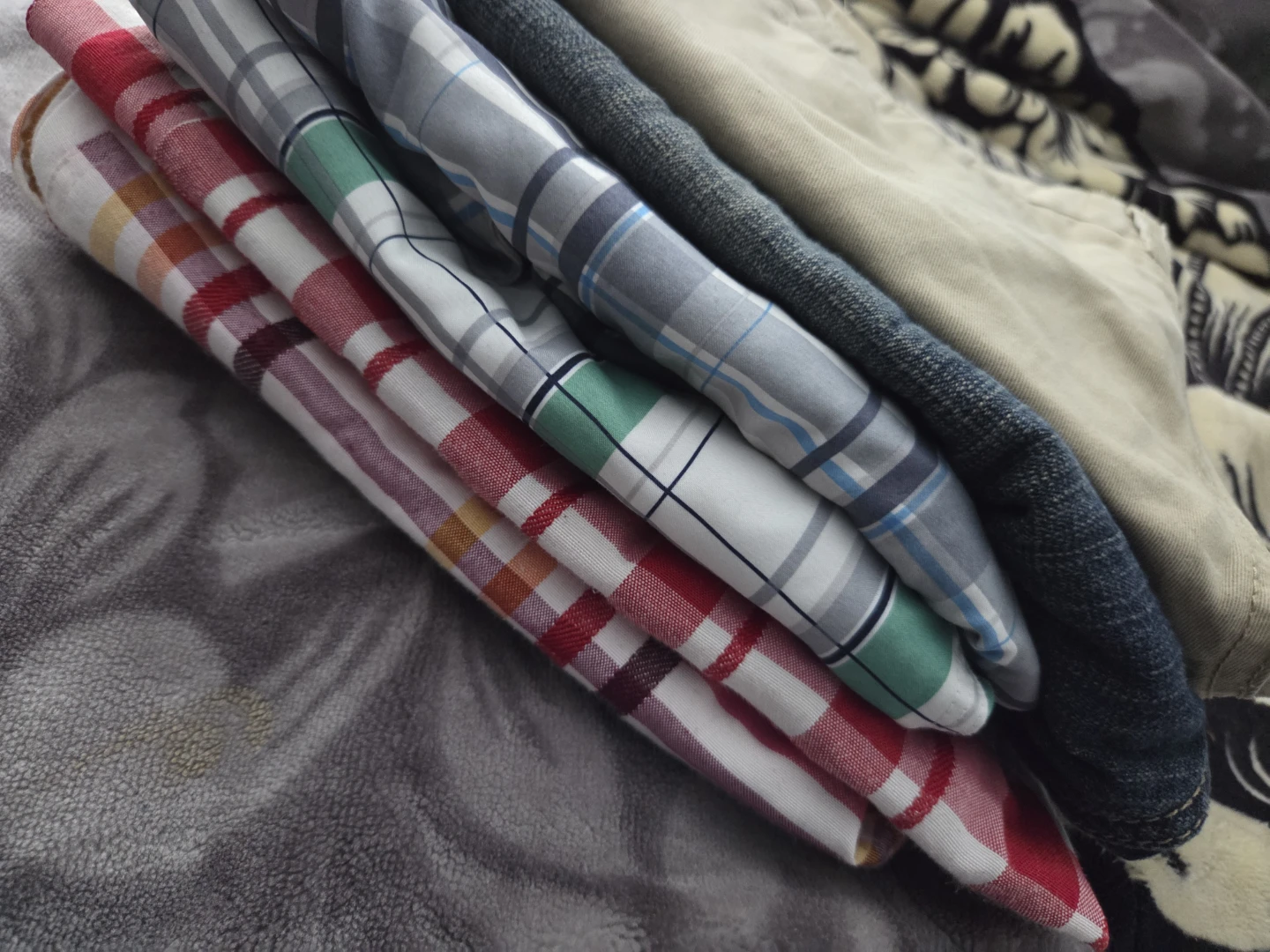 Assorted Men's Pants and Shorts Bundle - photo 5