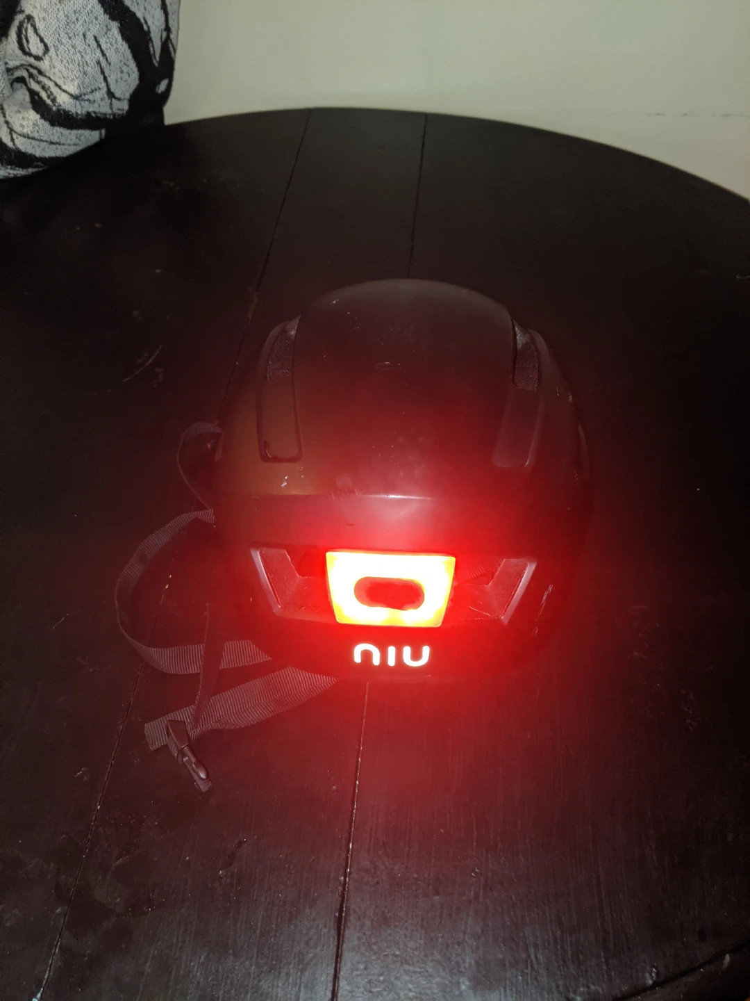 NIU Smart Cycling Helmet