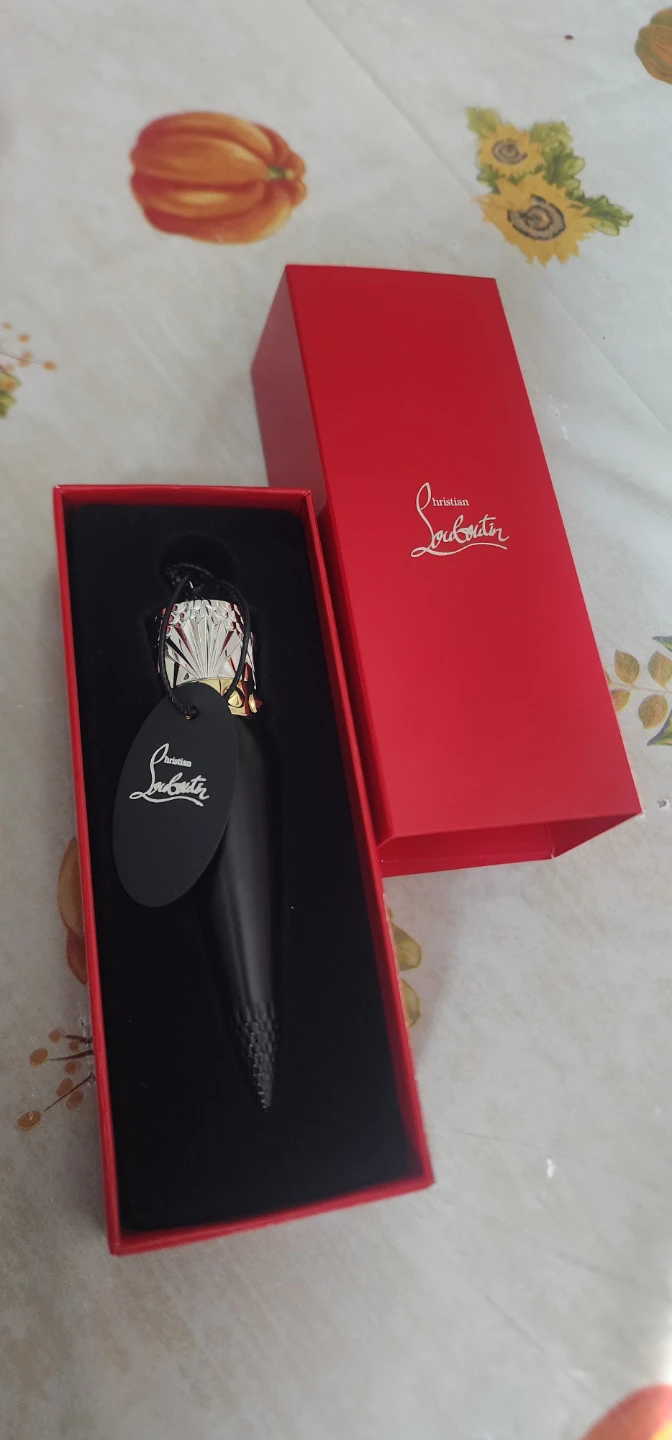 Christian Louboutin Velvet Matte Lipstick - Red Dramadouce