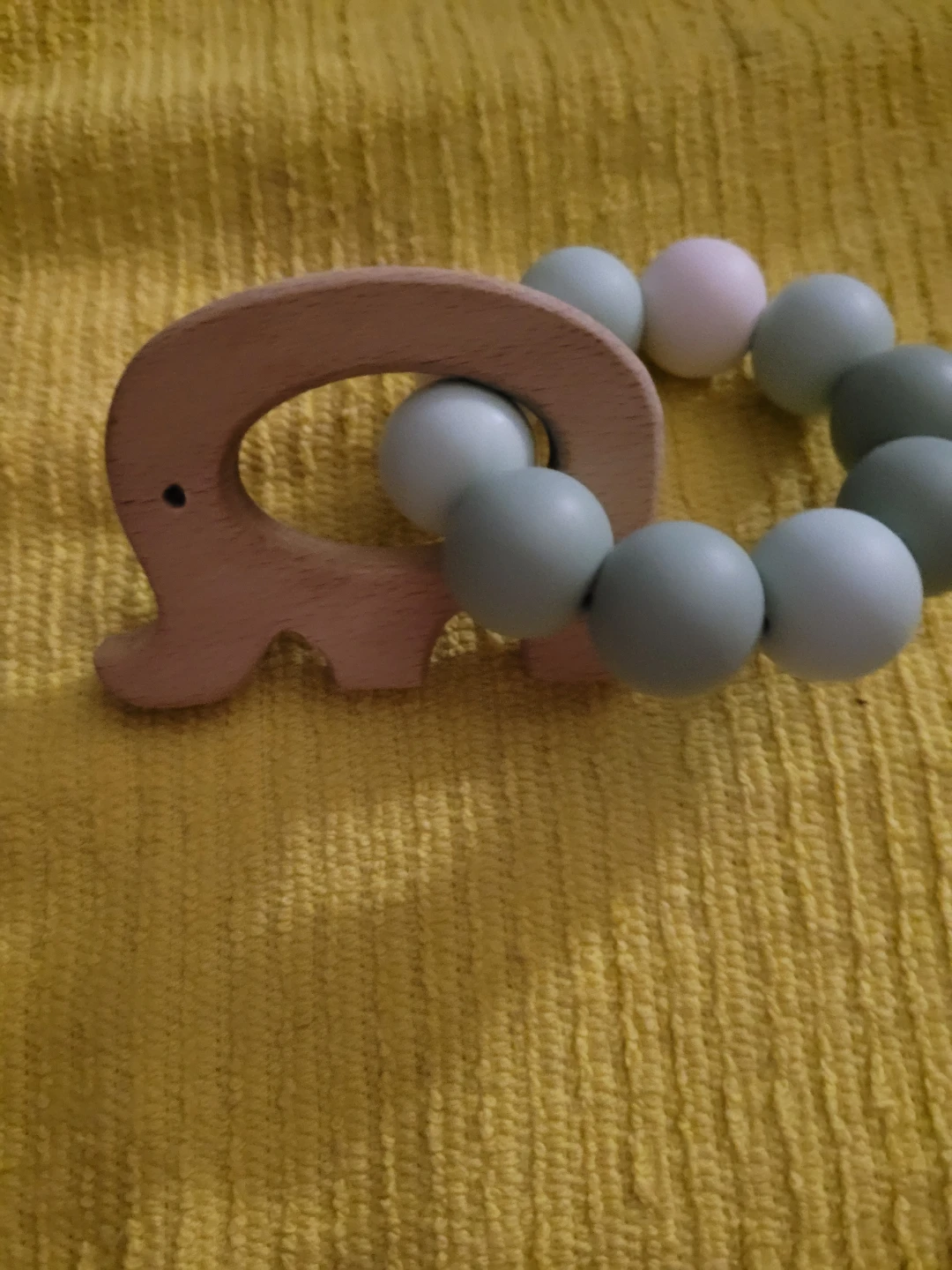 Silicone beaded teething toy