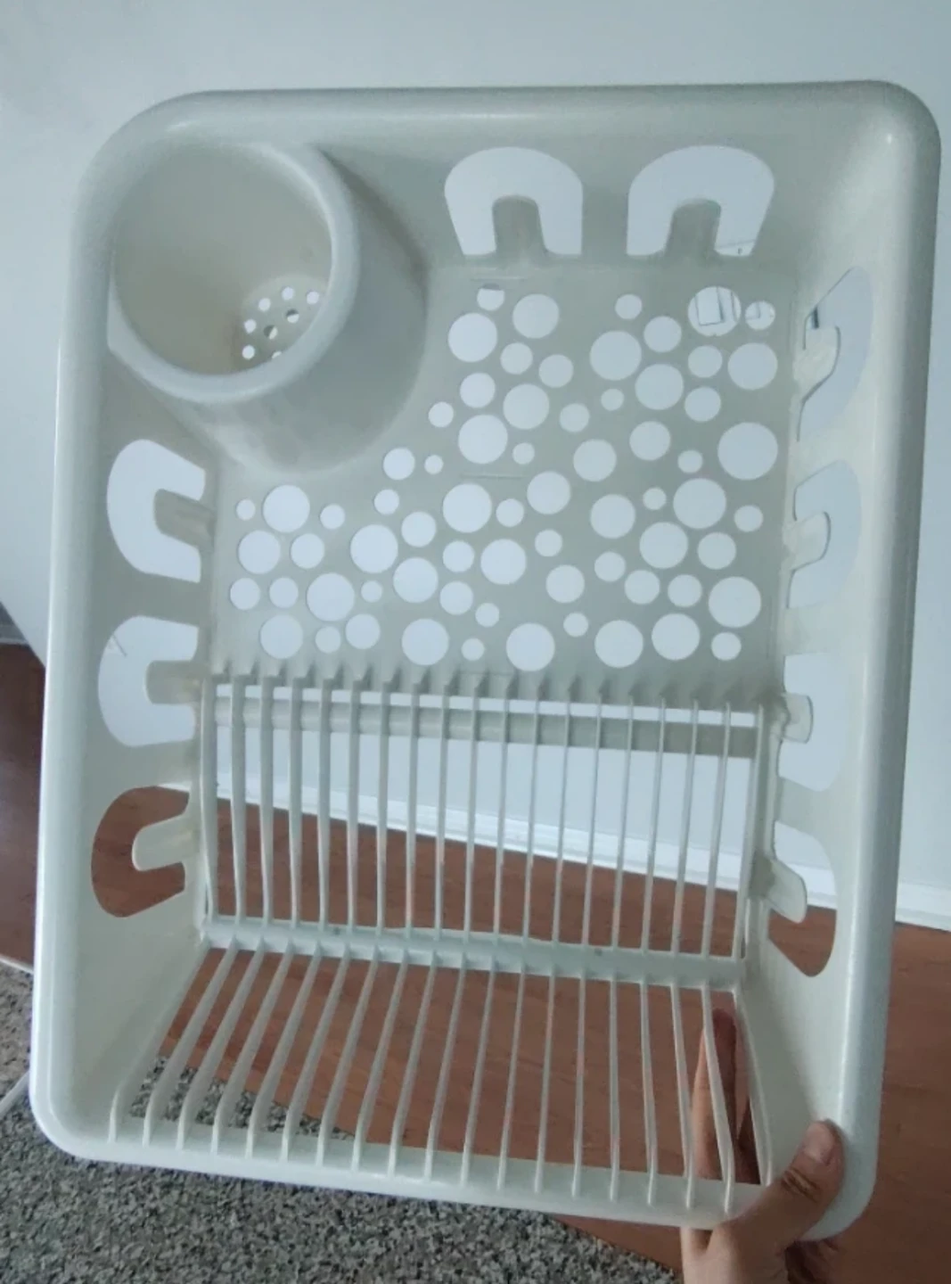 White plastic dish drying rack