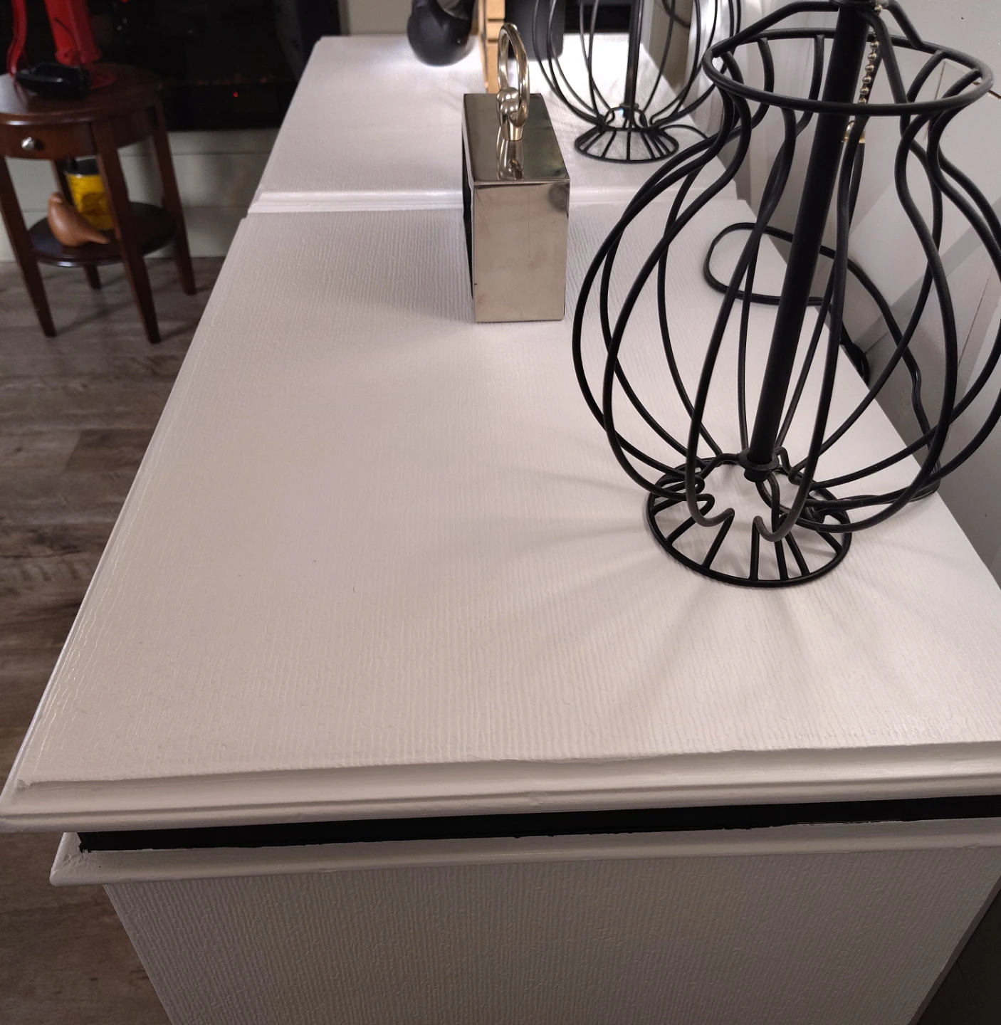 Set of Two Painted Wooden Nightstands /Dressers - photo 4