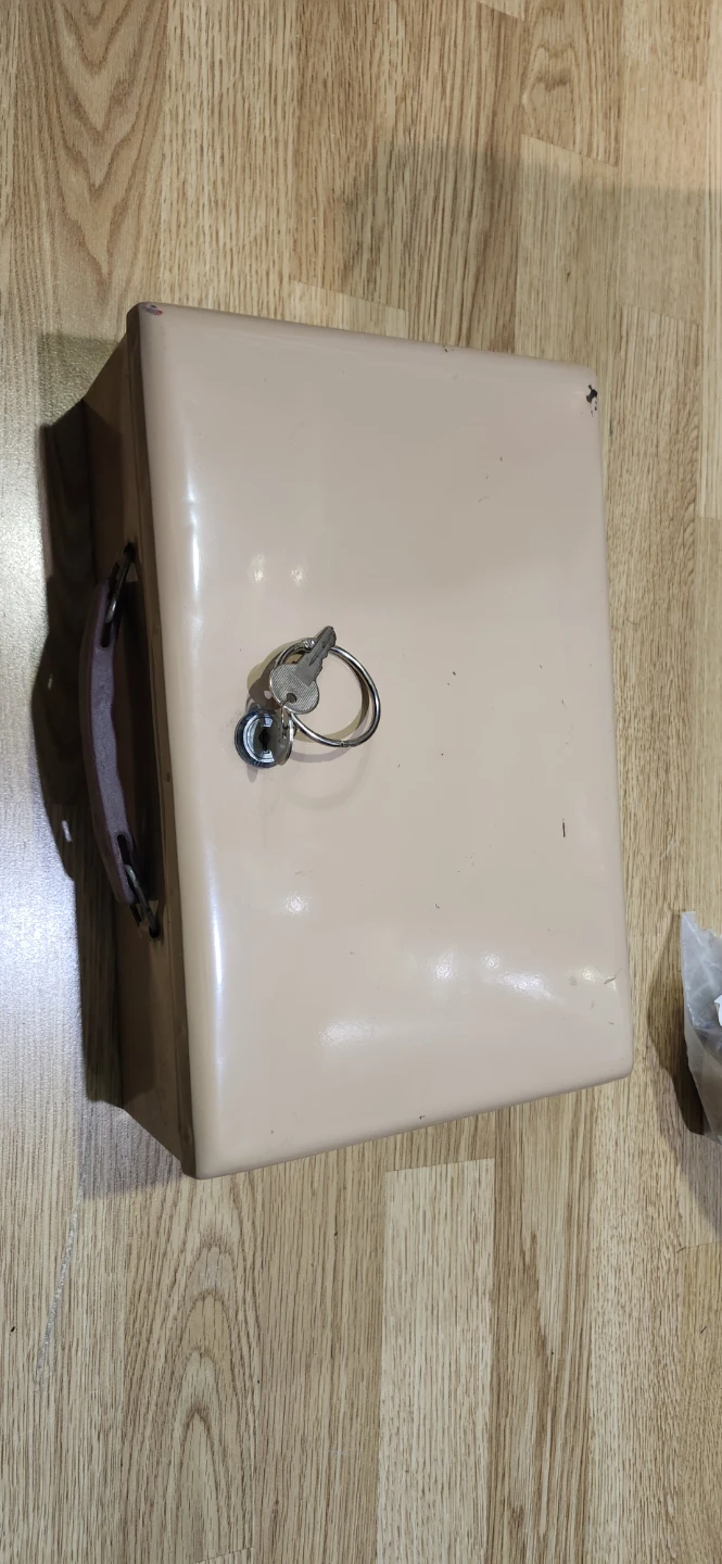Metal cash box with keys. Price firm final $10