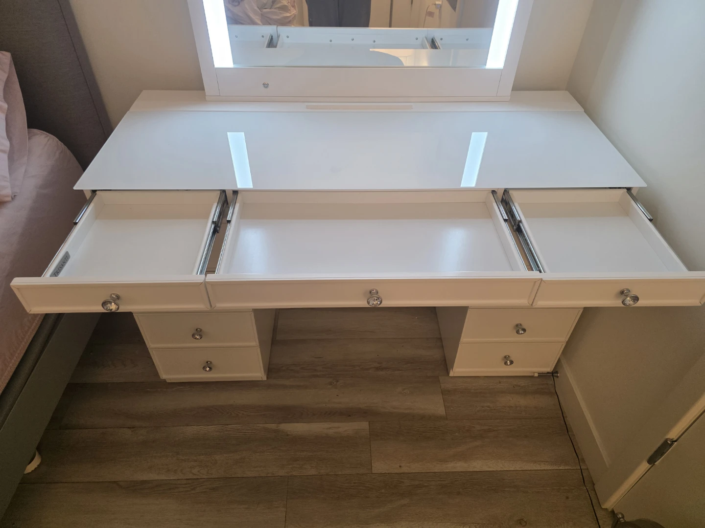 White Vanity Desk with LED Mirror - photo 3