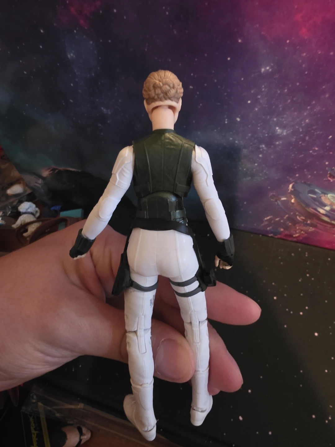 Marvel Legends Yelena Belova Action Figure - photo 4