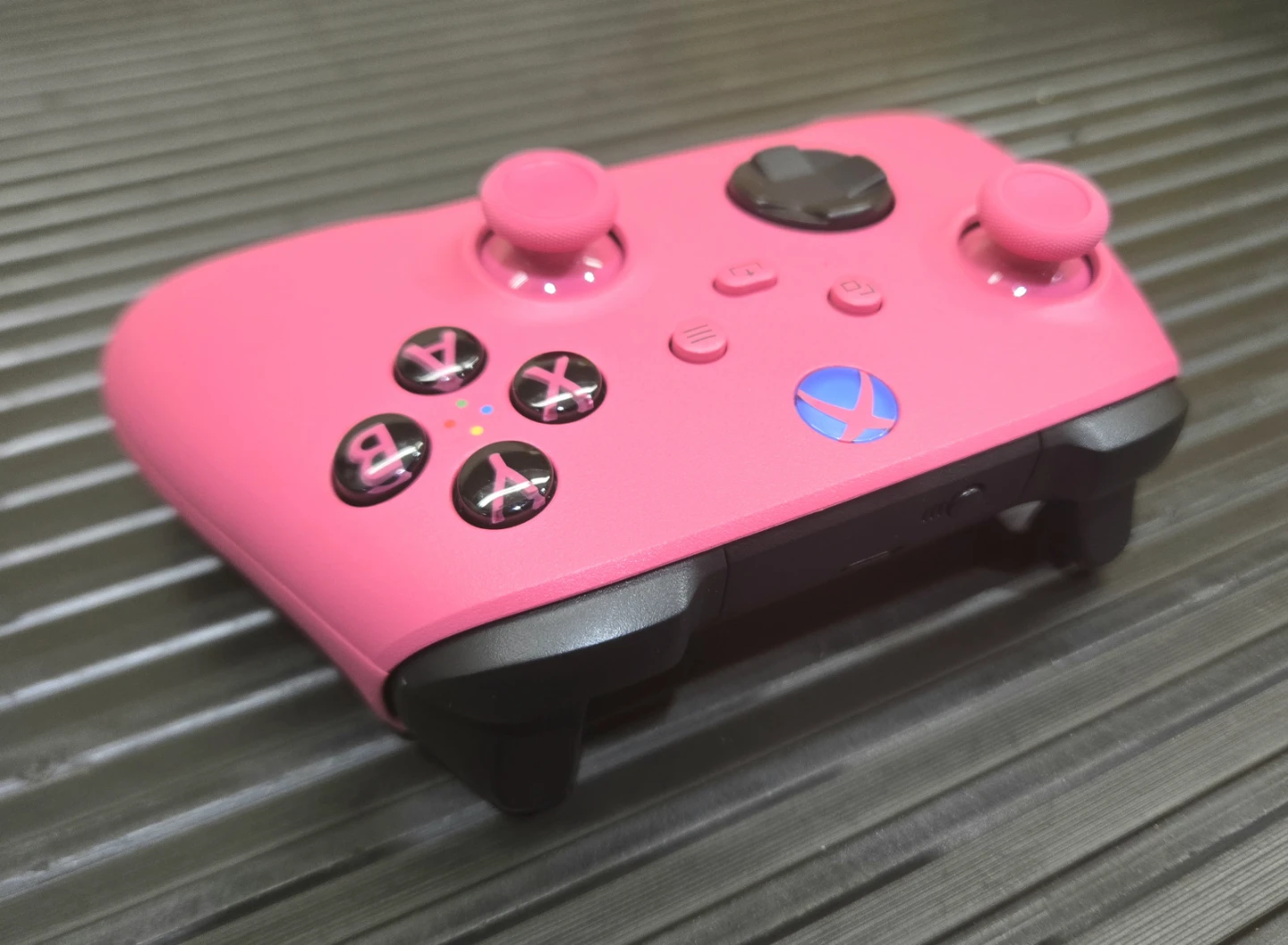 Pink Xbox Wireless Controller - photo 2