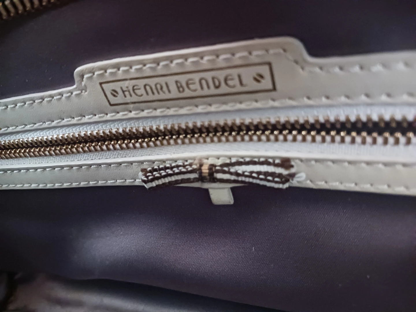 New !! HENRI BENDEL Black Leather Handbag - photo 5