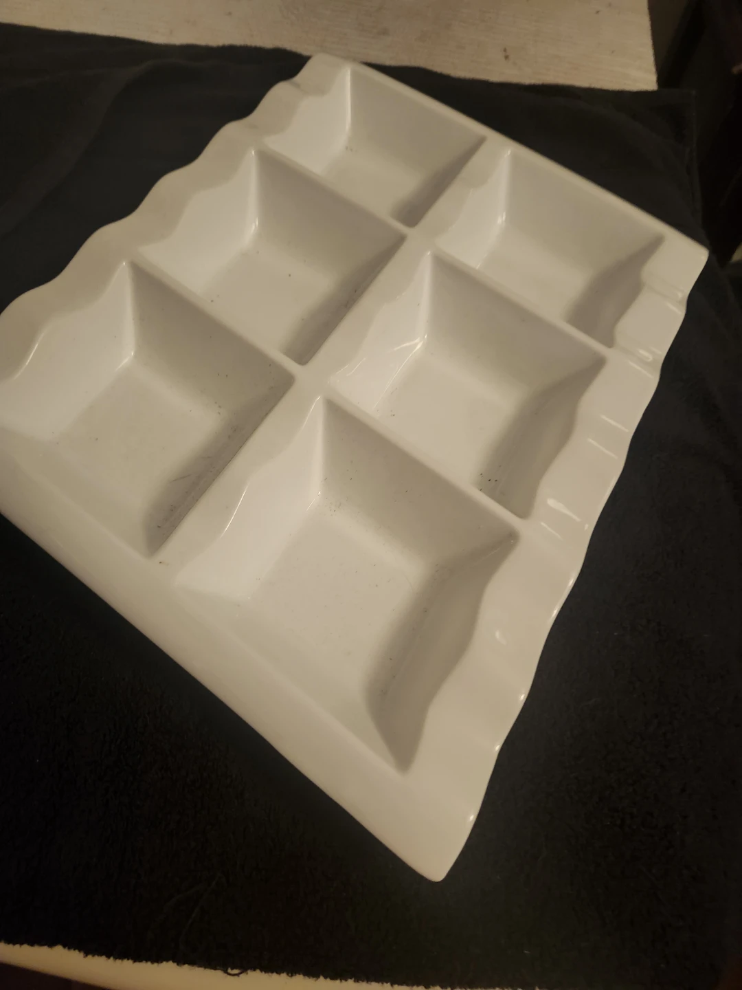 Elite Home Trends 6-Section Serving Tray