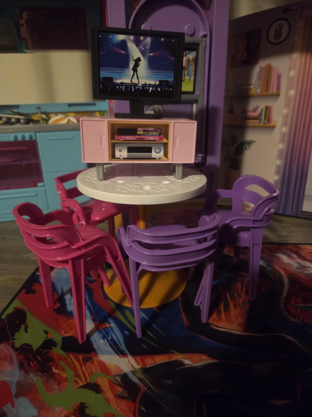 Barbie Dollhouse with Furniture and Accessories - photo 3