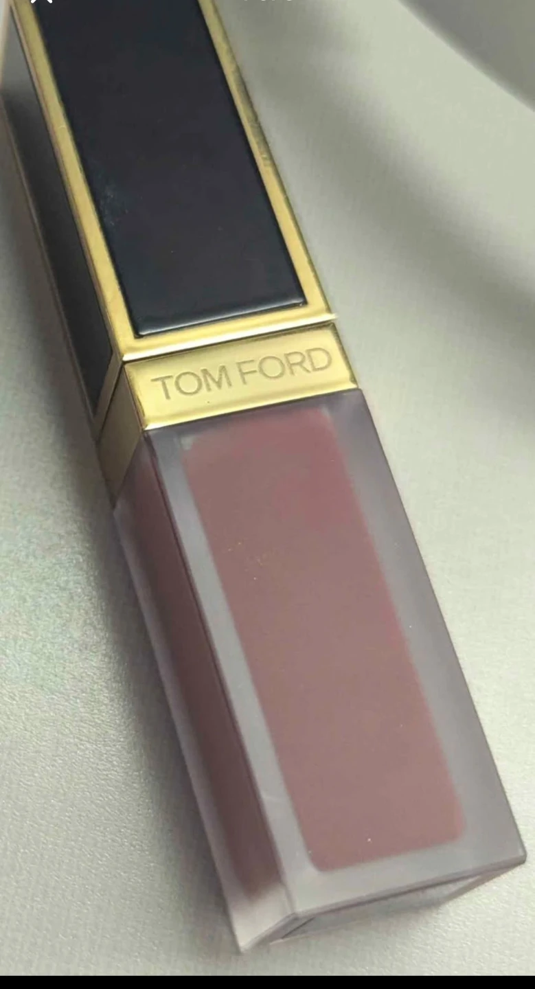Tom Ford Liquid Lip Luxe Matte in Lark