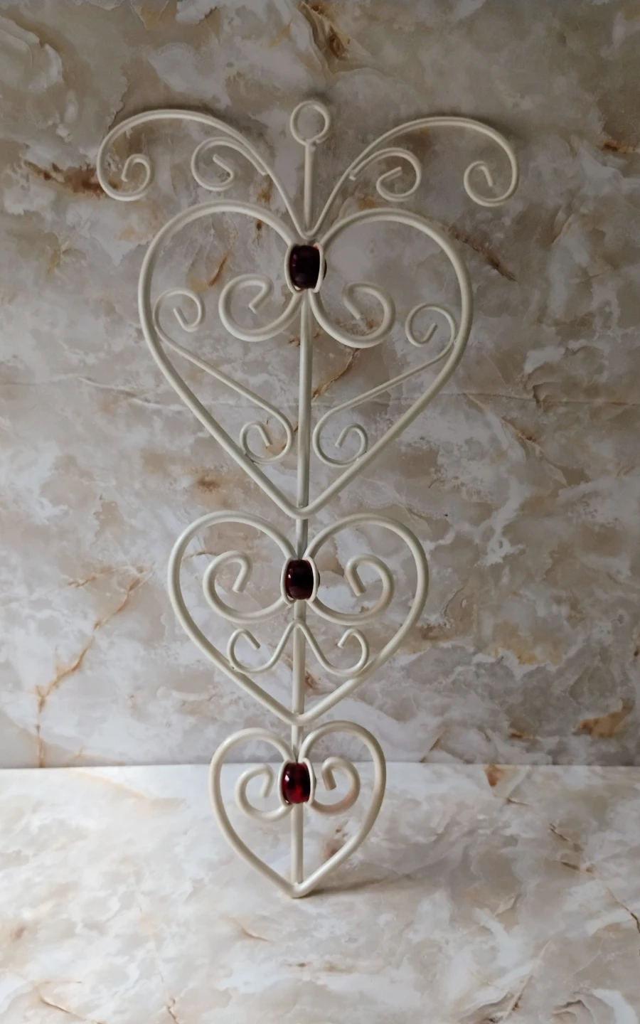 METAL "HEART-THEMED" WALL DÉCOR