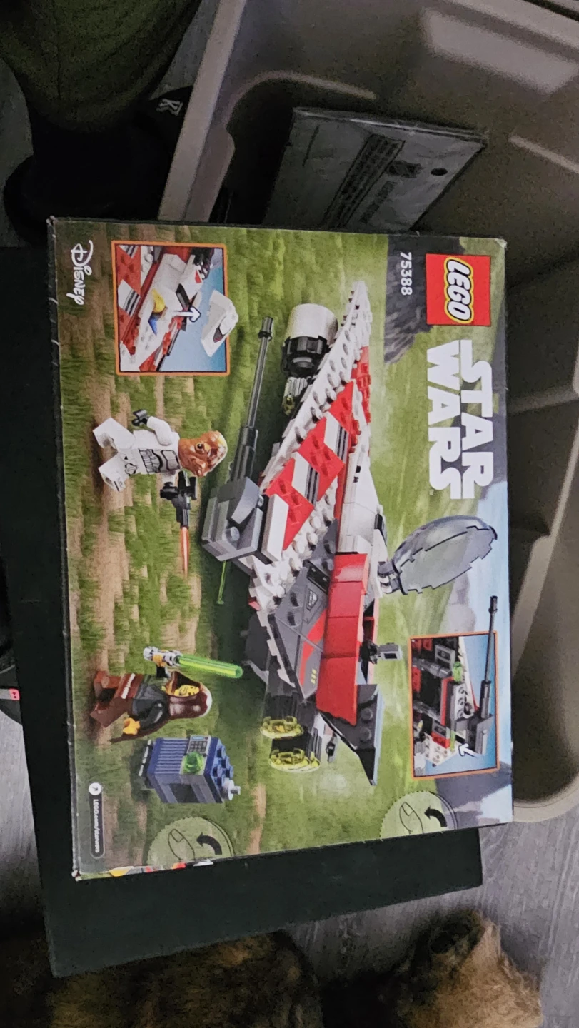 LEGO Star Wars Jedi Bob's Starfighter 75388 - photo 2