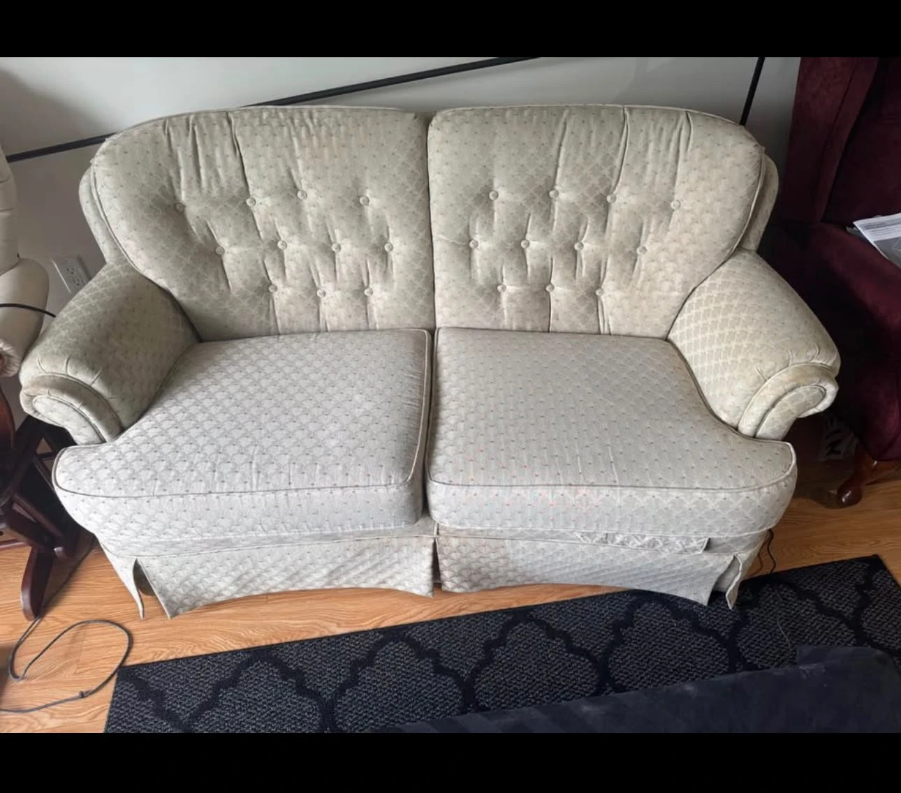 Two seater sofa - photo 3
