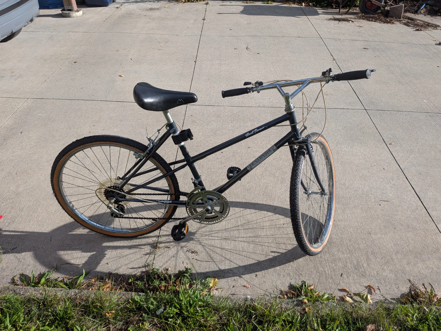 Venture Mountain Tour Bike - photo 2