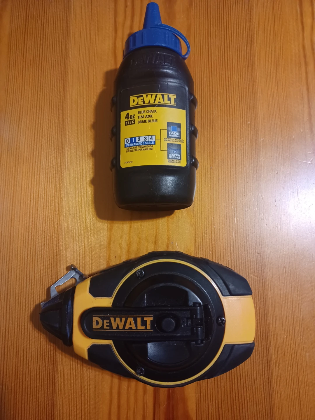DEWALT Chalk Line Reel with 4oz Blue Chalk