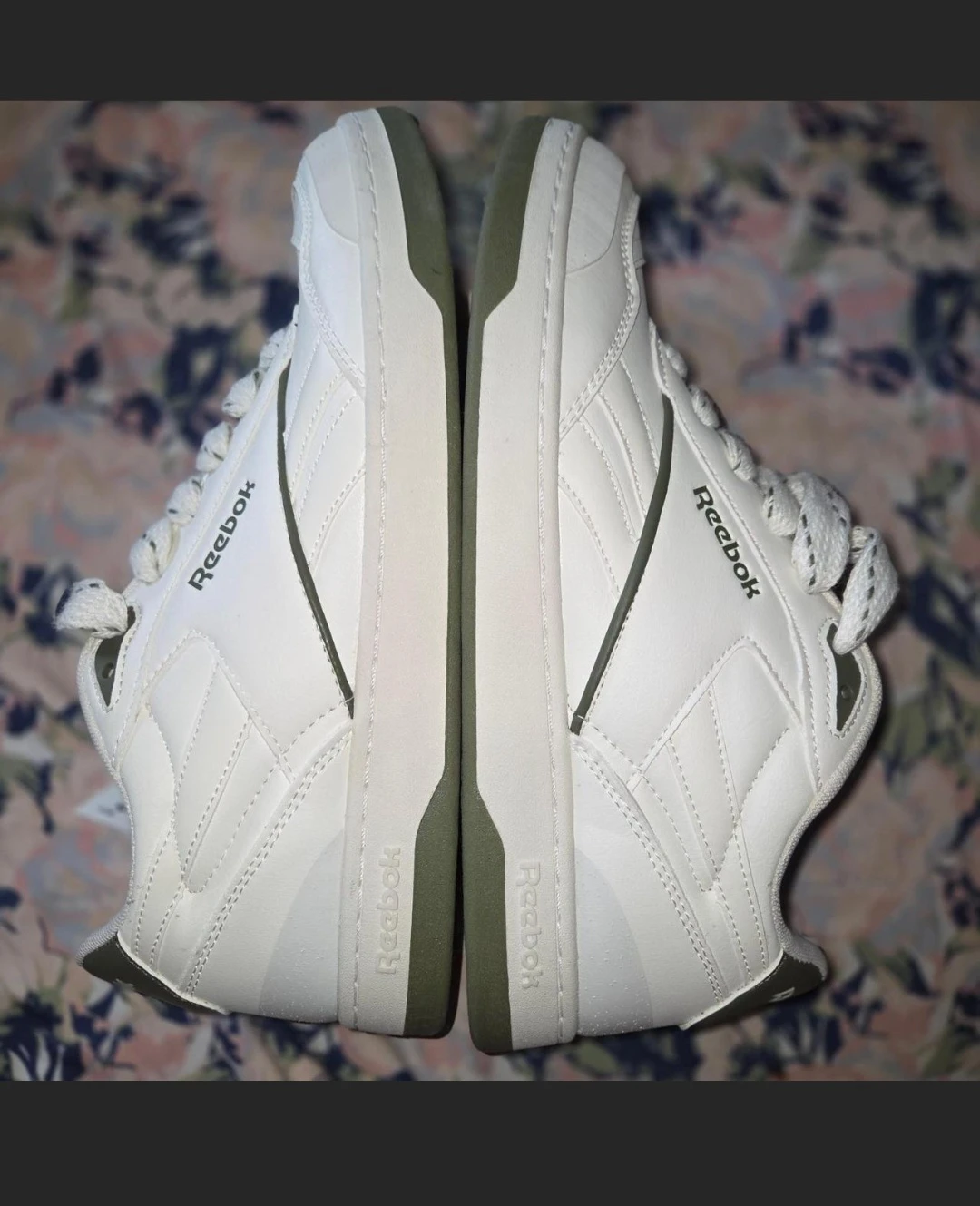 Reebok Lo-Top Skateboarding Sneakers W/ Wide Laces in a Men's 12 - photo 4