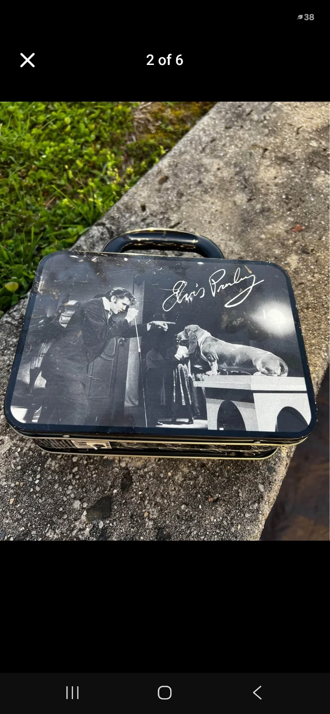 Elvis Presley The Wertheimer Collection Tin Box - photo 2