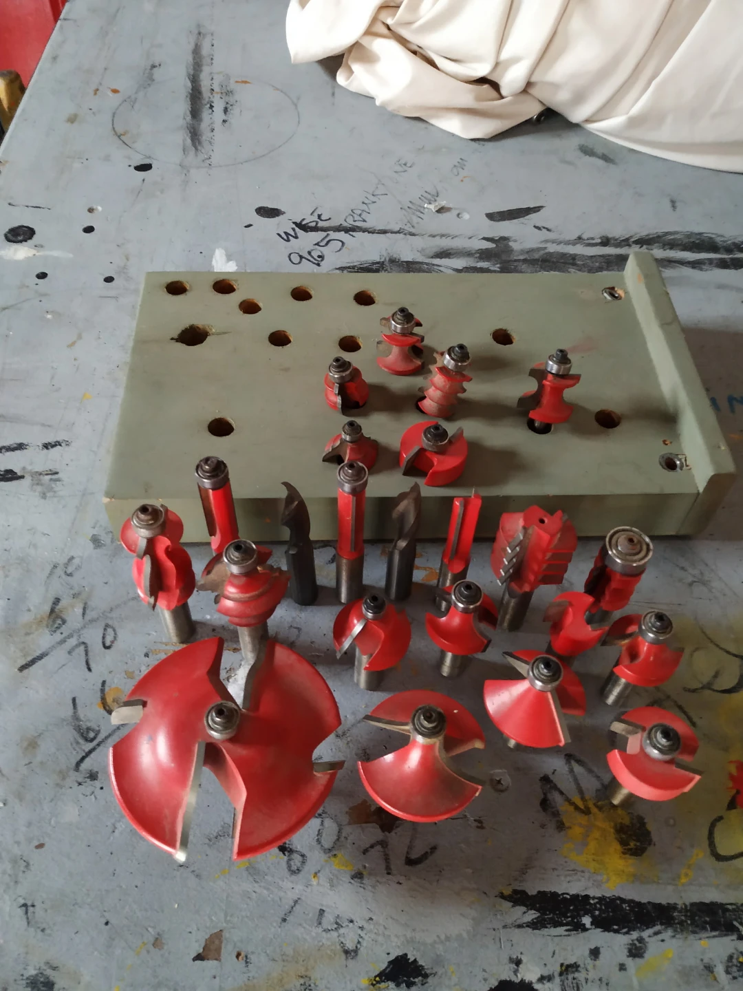 Assorted Wood Router Bits Set with Storage Block