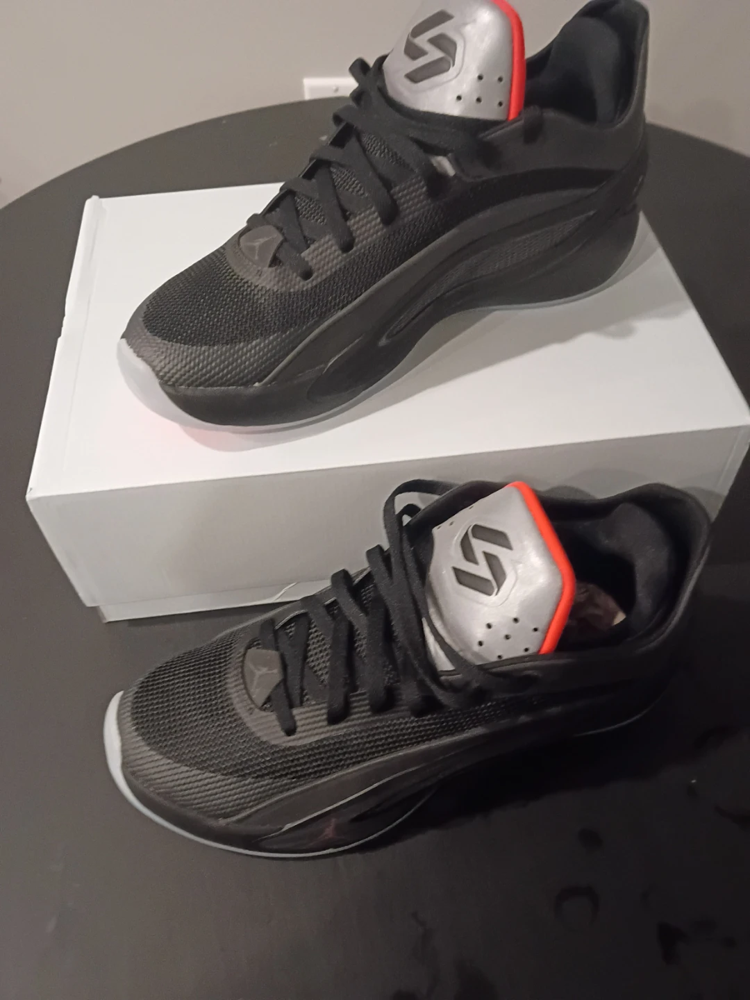 Luka Jordan 4s