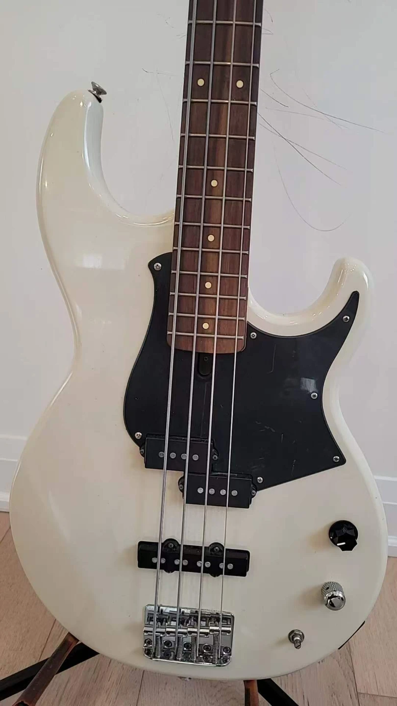 Yamaha Broadbass 4-String Electric Bass Guitar - photo 2