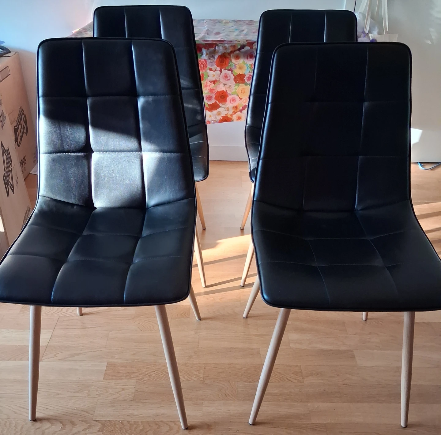 Set of 4 Modern Padded Dining Chairs - photo 4