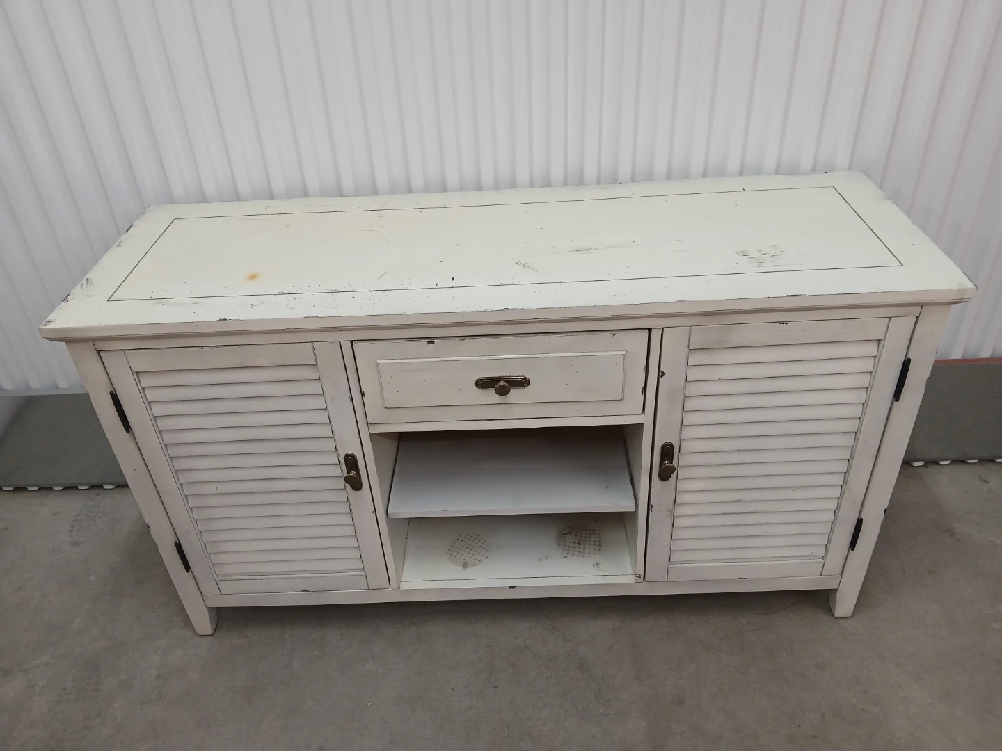 White Louvered 2 Door TV Stand with shelves - photo 3