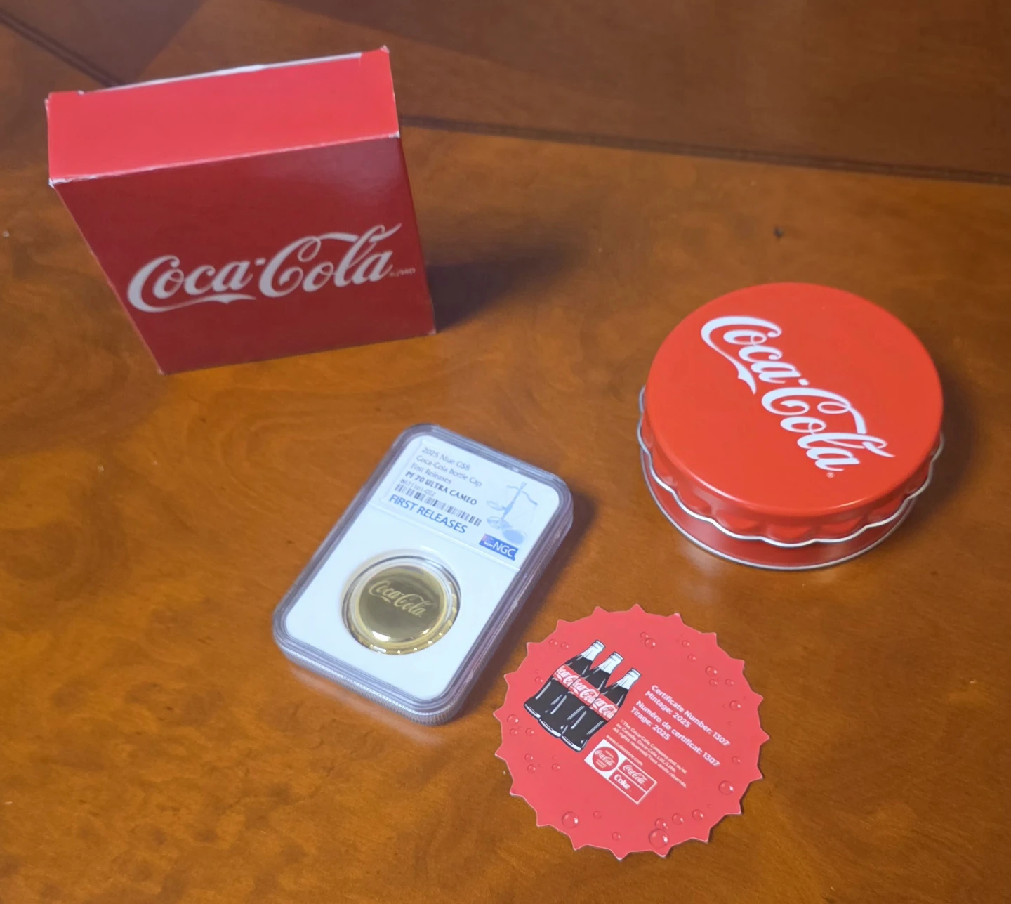 2025 Niue Coca-Cola Bottle Cap 1.2g Gold Coin