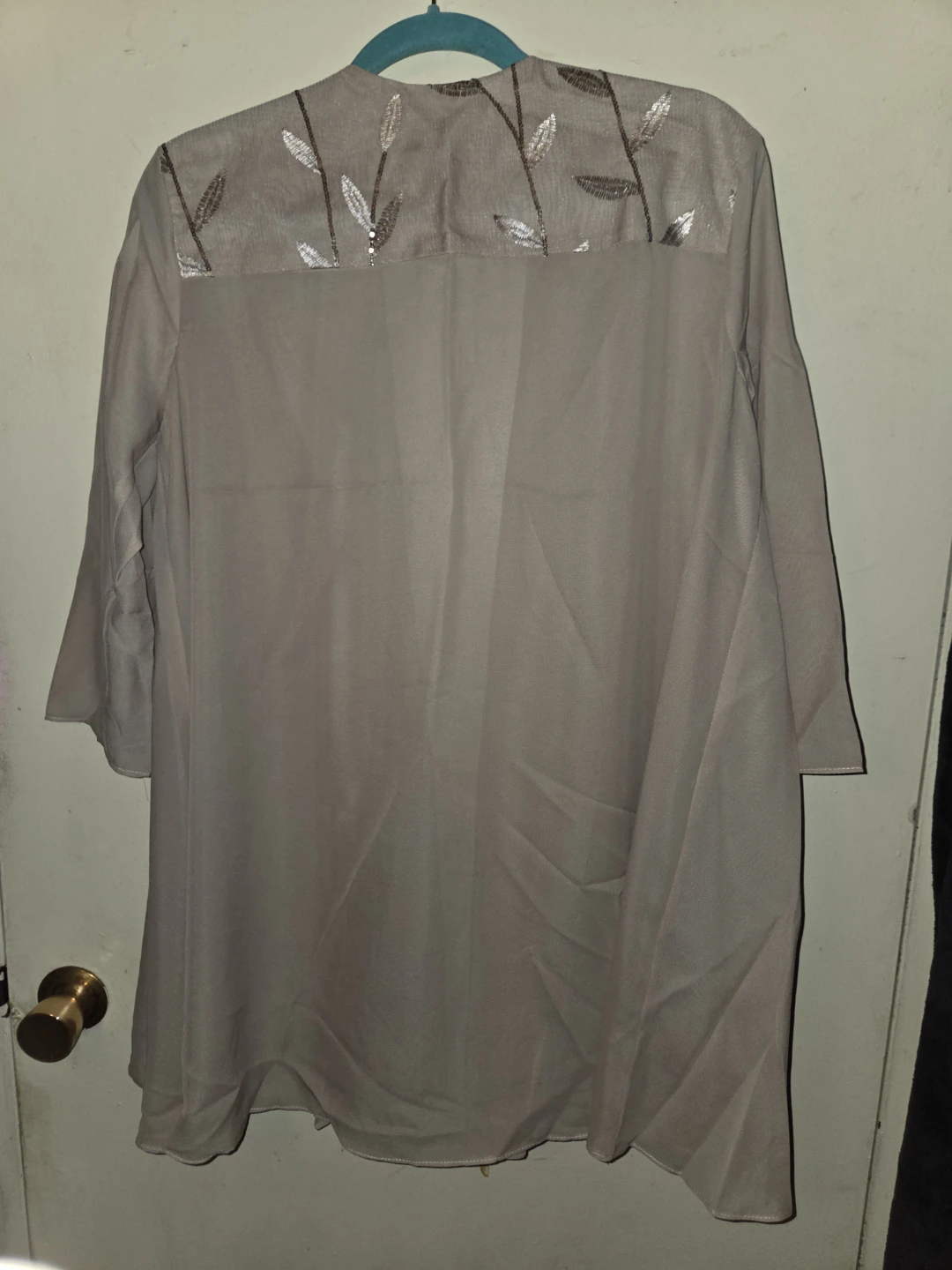 3 Piece Sheer Chiffon & Sequins Formal Pant Suit in a Ladies 12 - photo 2