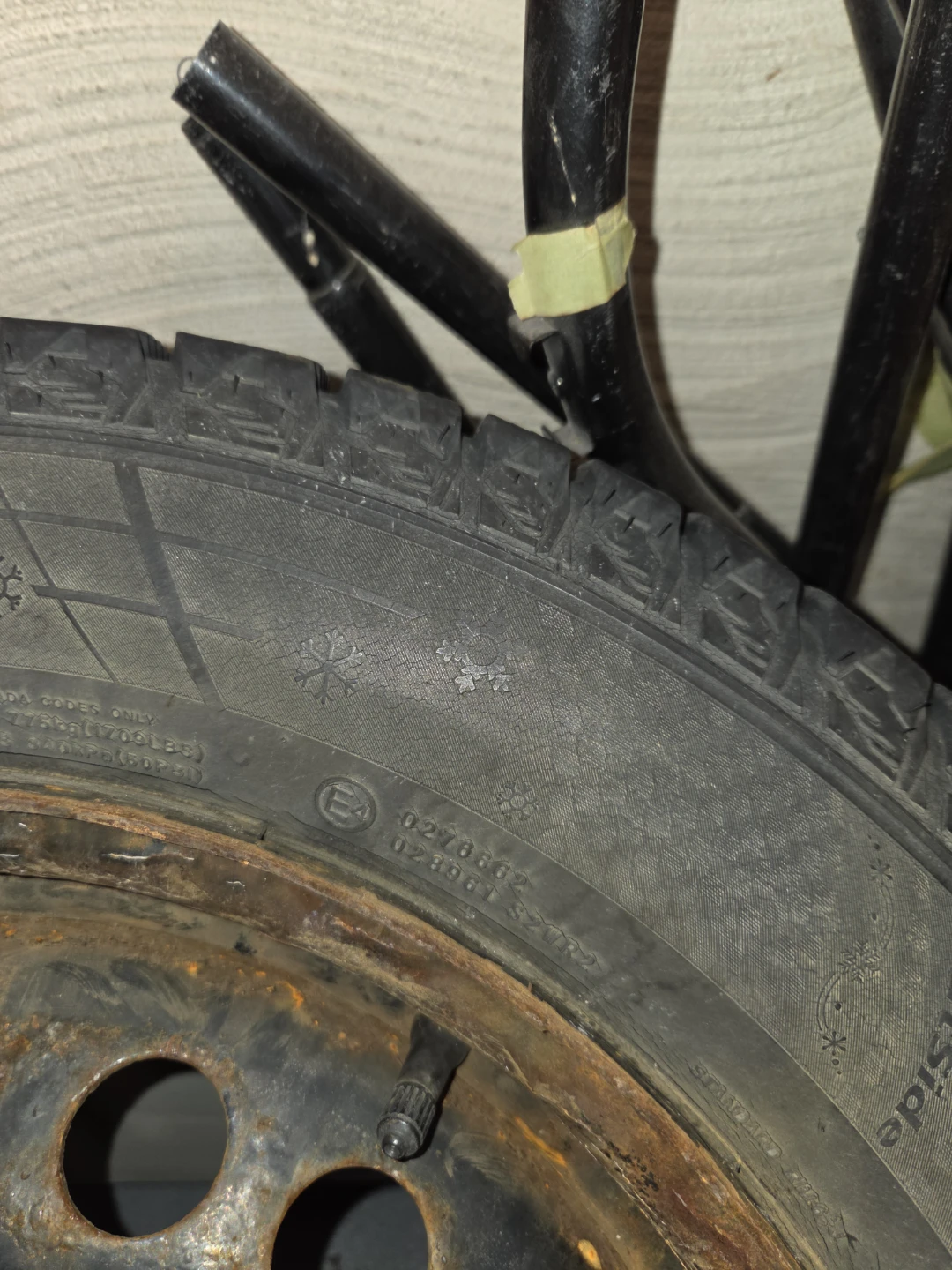 Winter tires and rims - photo 4