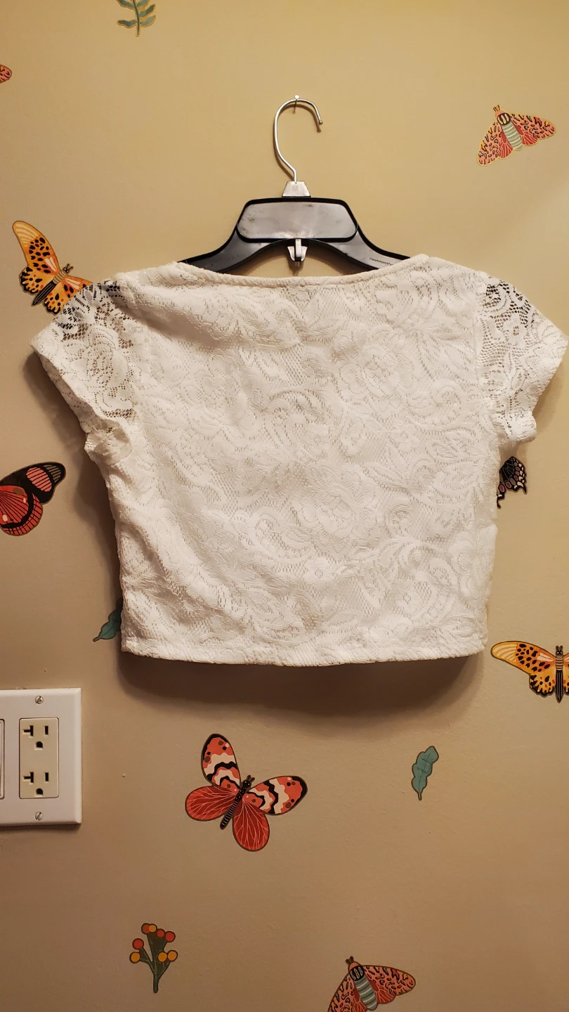 Love Culture White Lace Crop Top - photo 3