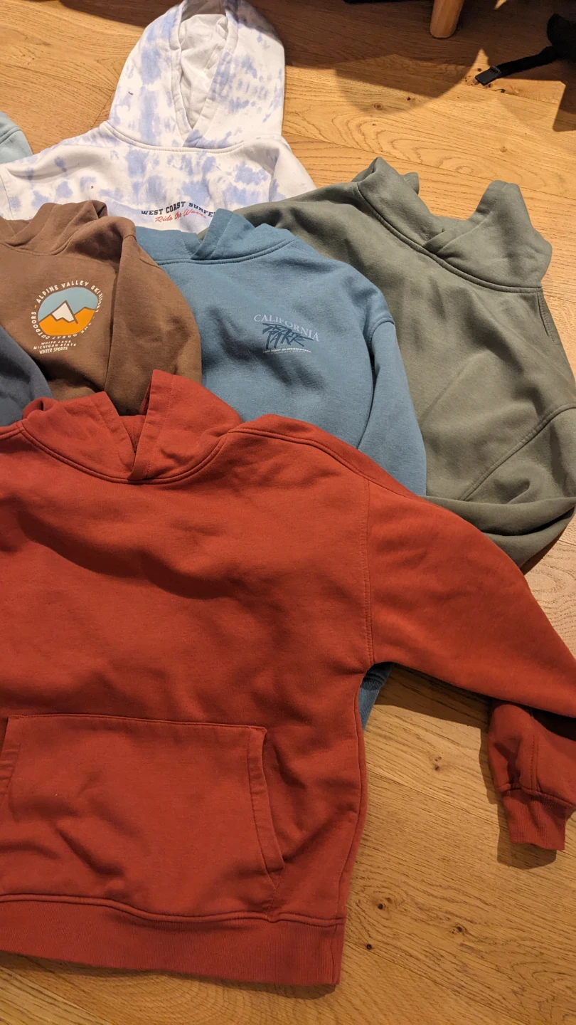 10 Hoodies, size 10–12 - photo 4