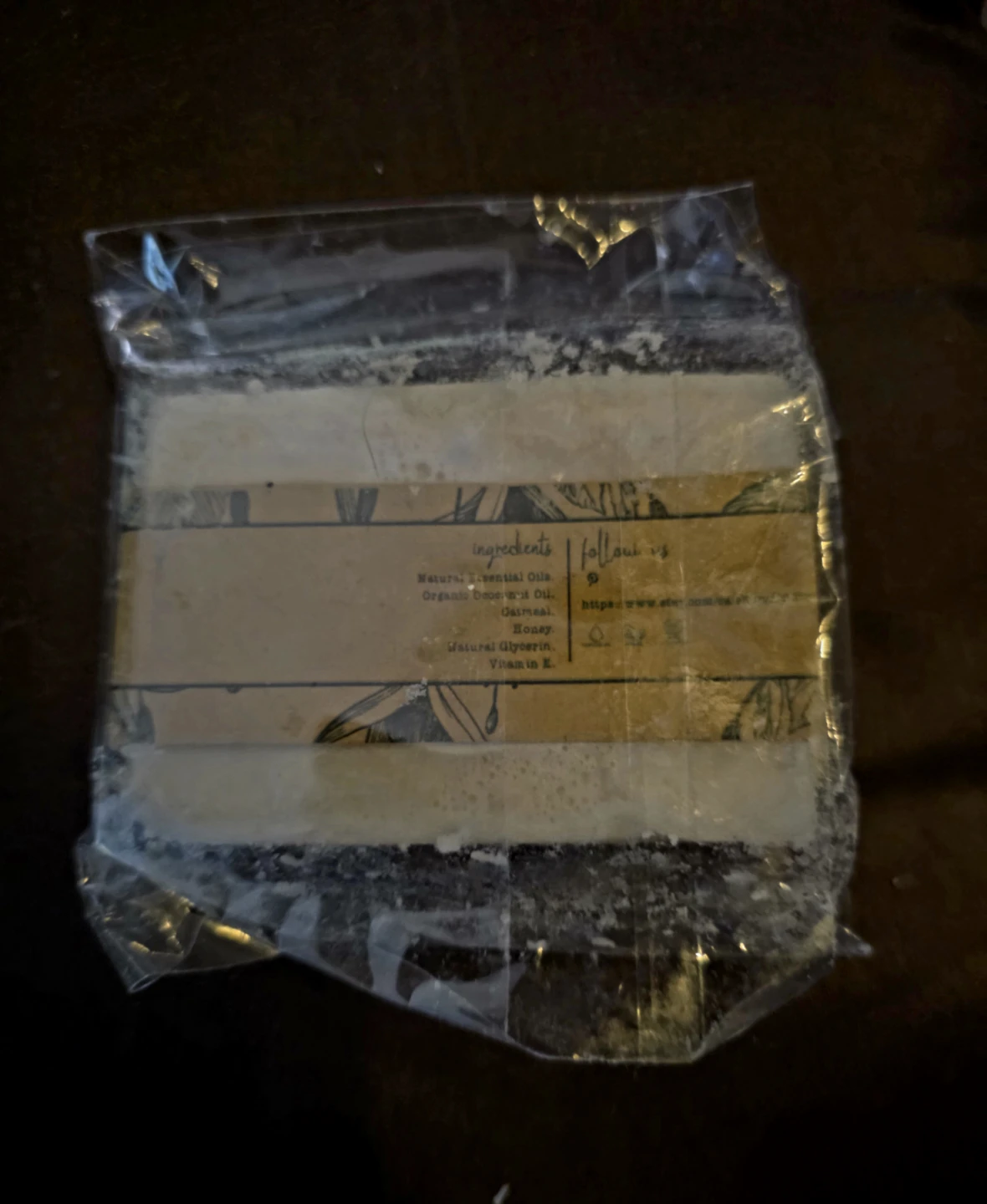 Emmitlove Boutique Oatmeal & Honey Organic Soap - photo 2