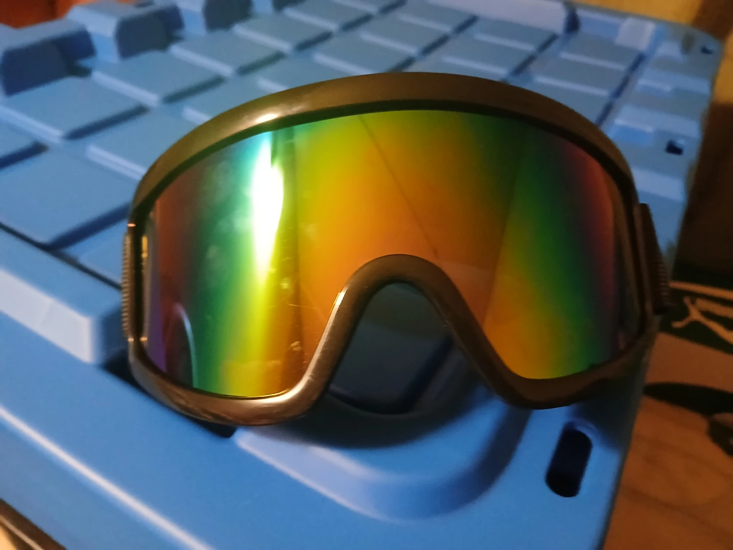 Black Iridescent Ski Goggles