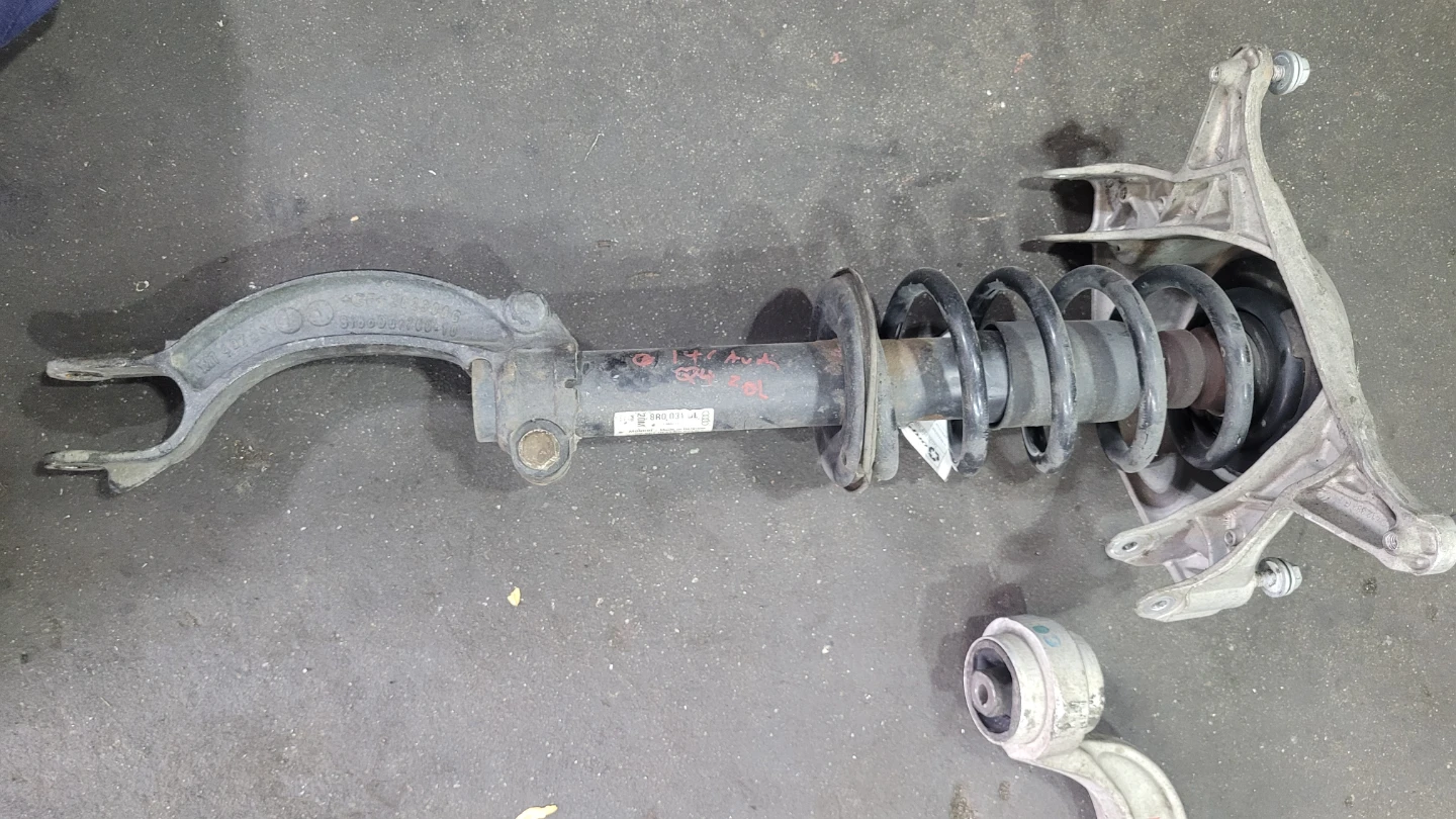 Audi Q5 Suspension Strut and Control Arm - photo 2
