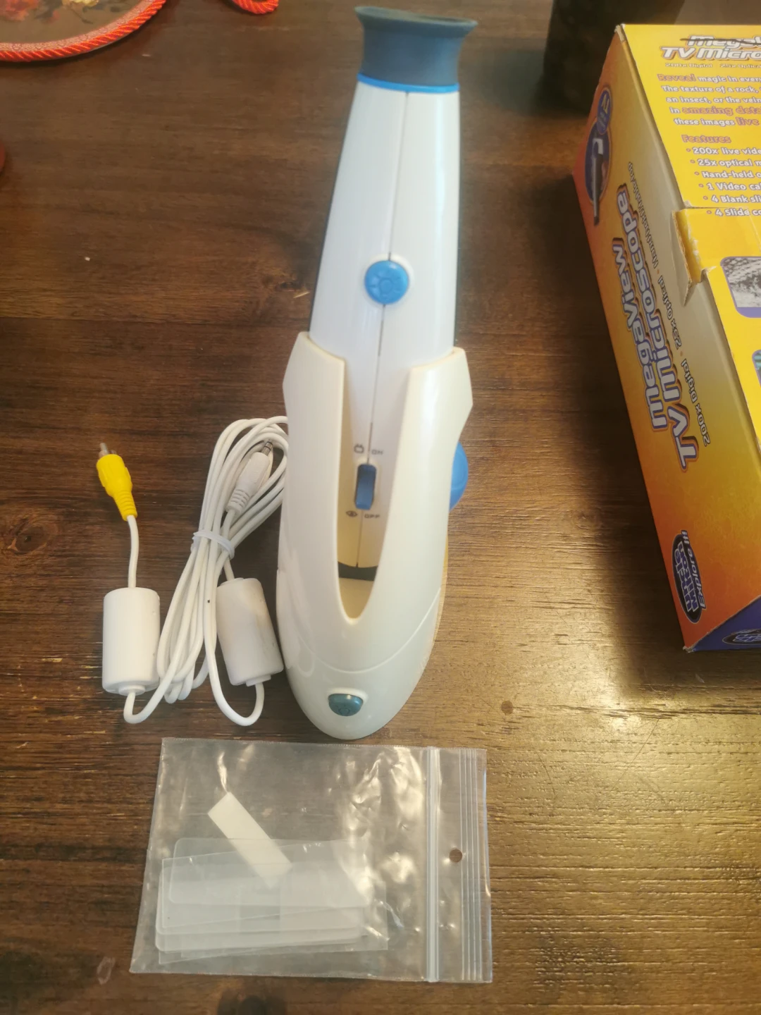 Uncle Milton MegaView TV Microscope - photo 3