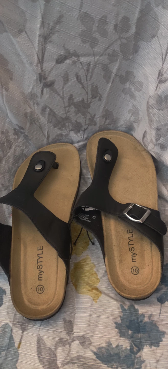 mySTYLE Black Thong Sandals Size 10