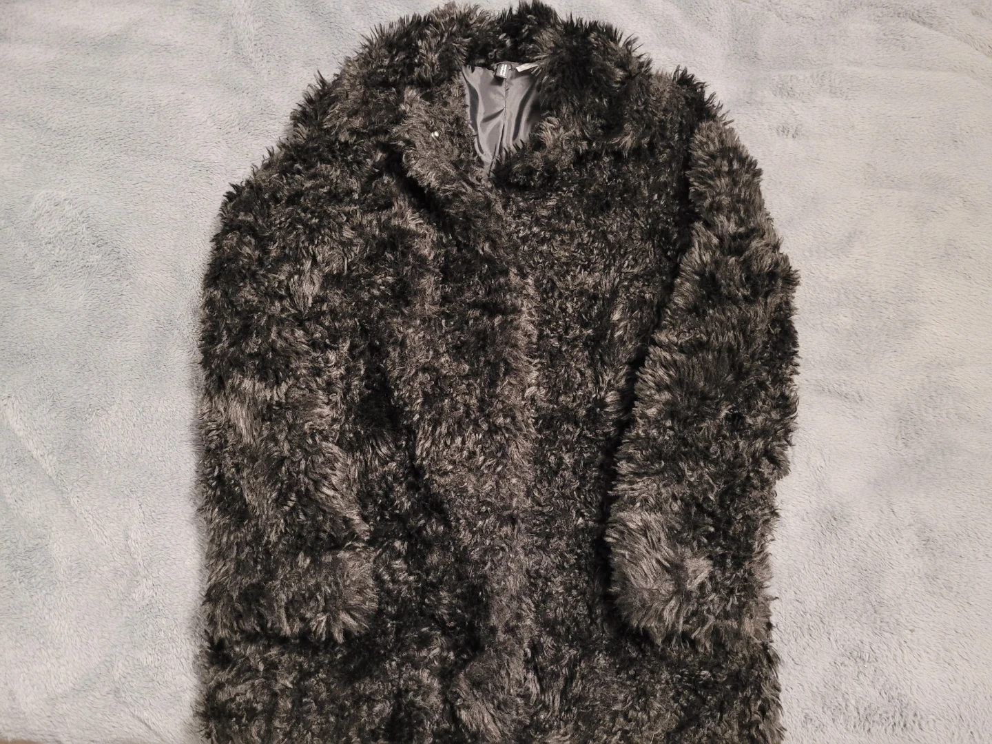 H&M Black Faux Fur Coat - photo 4