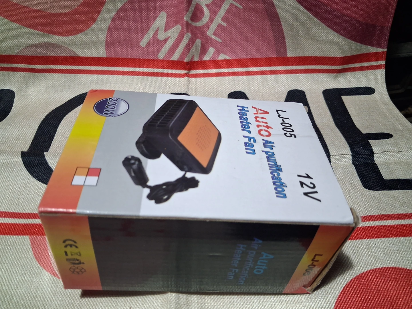 LJ-005 12V Auto Air Purification Heater Fan